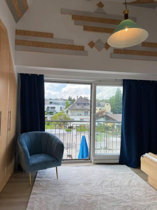 Lakeside Serenity Apartment